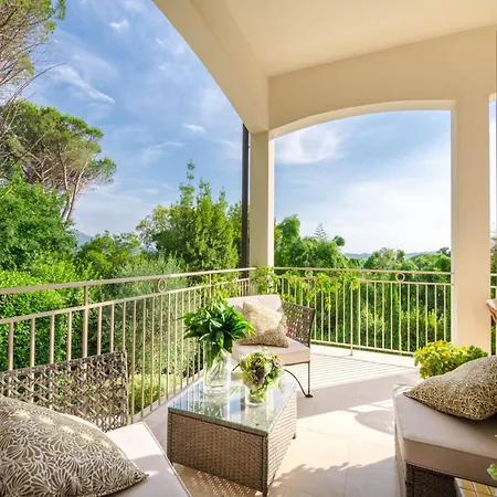 Modern In Tuscan Countryside Lucques