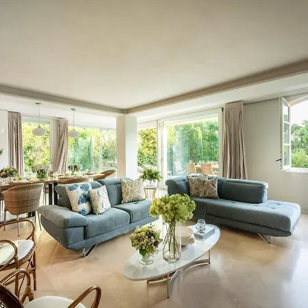 Modern In Tuscan Countryside Lucques