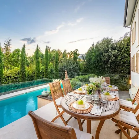 Villa Modern In Tuscan Countryside Lucca