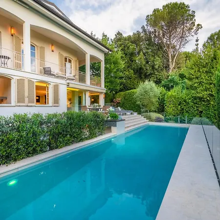 Modern In Tuscan Countryside *
