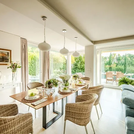 Villa Modern In Tuscan Countryside Lucca